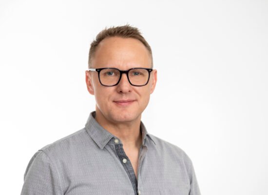 How a Professional Corporate Portrait Improves Your Personal Brand and Career Opportunities